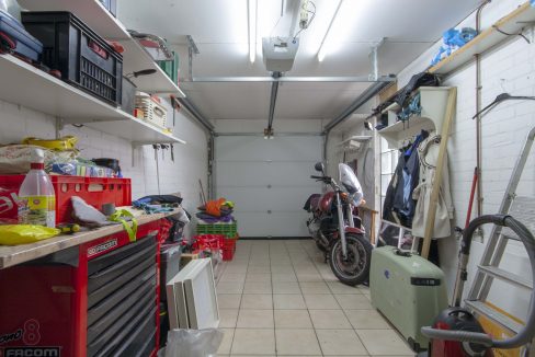 Twee-onder-een-kapwoning-Alblasserdam-garage-1-Wolfspoot-1